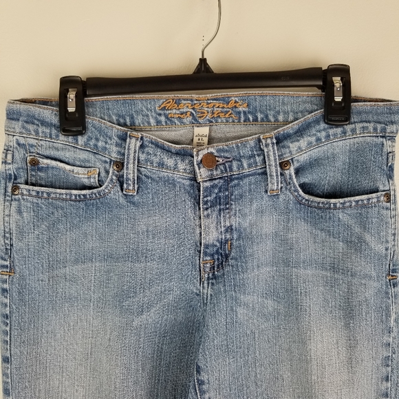 ABERCROMBIE & FITCH Emma Flare 5 Pocket Denim Jeans Sz 8L - Picture 2 of 5